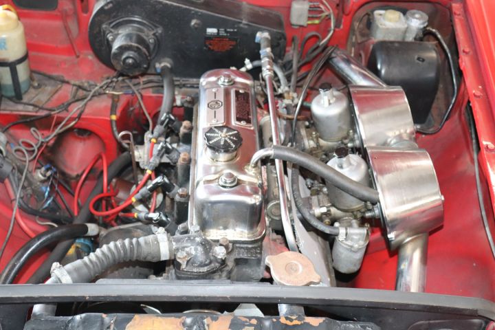 680383-11 MG MGB Roadster 1.8 95hp -64 (DYX767)