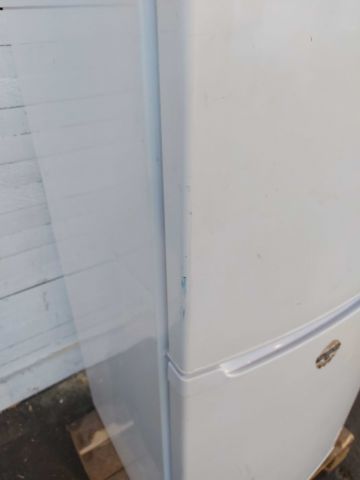 605846-8 Combi fridge & freezer Whirlpool