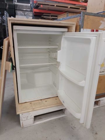 600332-4 Whirlpool Refrigerator