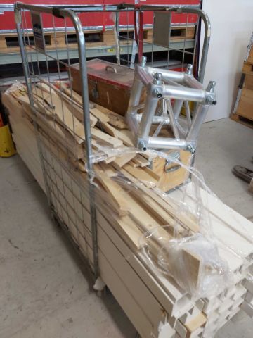 600259-21 Octanorm equipment for booth construction at trade fairs.
