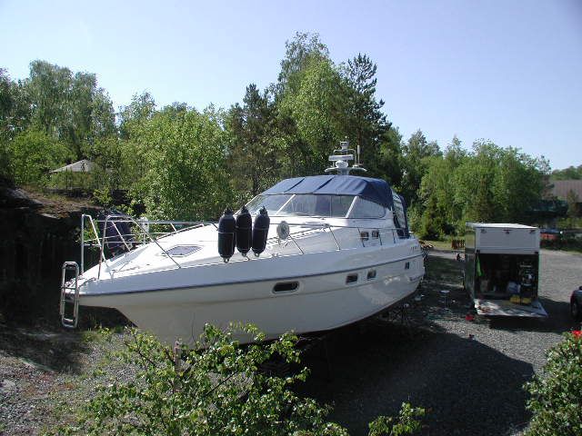 527681-2 Sealine 380 Ambassador