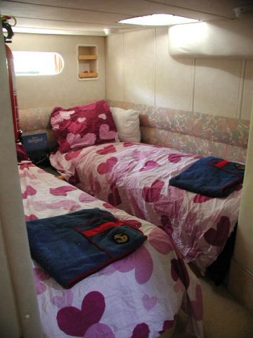 527681-33 Sealine 380 Ambassador