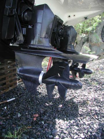 527681-39 Sealine 380 Ambassador