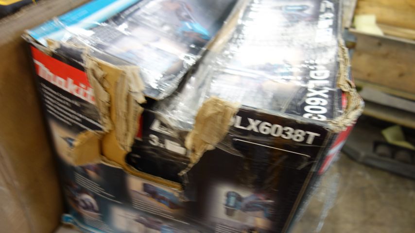 692516-3 Verktygspaket Makita DLX6038T