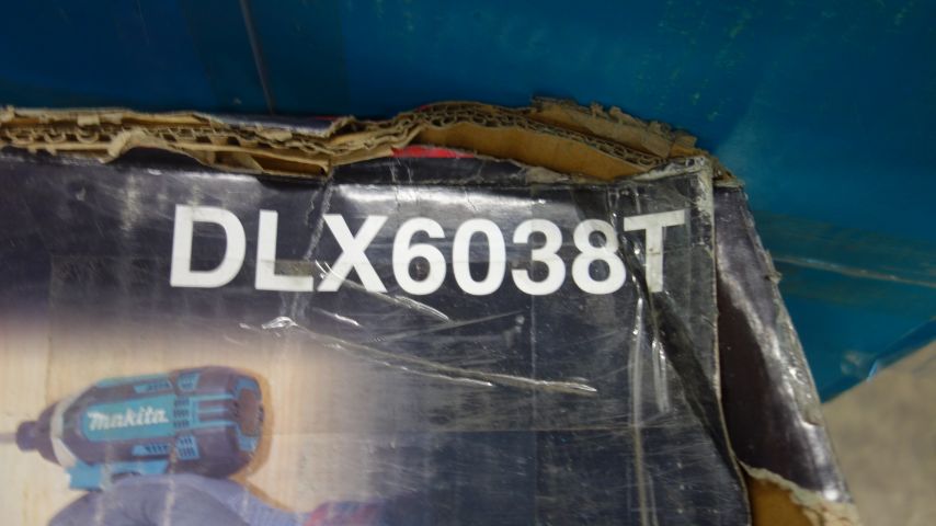 692516-4 Verktygspaket Makita DLX6038T