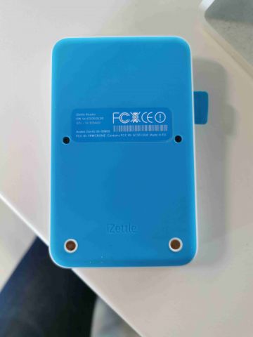 690772-5 iZettle card reader with charging dock