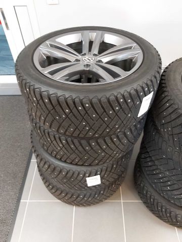 694168-1 Alloy wheels with double tires Goodyear Ultragrip VW Arteon 245/45/18