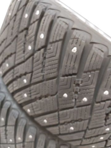 694168-5 Alloy wheels with double tires Goodyear Ultragrip VW Arteon 245/45/18
