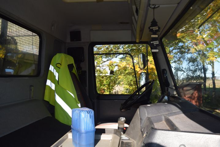 694403-26 Volvo FL7 4x2 truck (23640 miles) - 1982