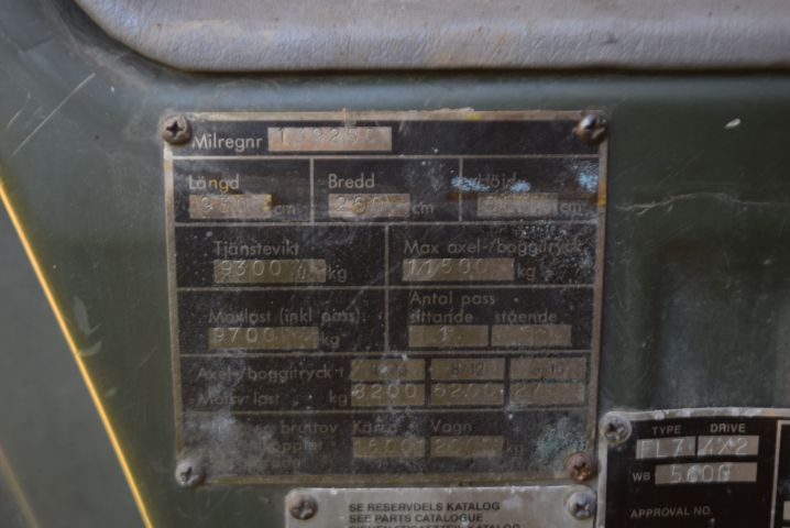 694403-46 Volvo FL7 4x2 truck (23640 miles) - 1982