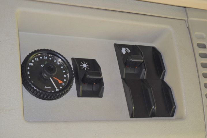 694403-28 Volvo FL7 4x2 truck (23640 miles) - 1982