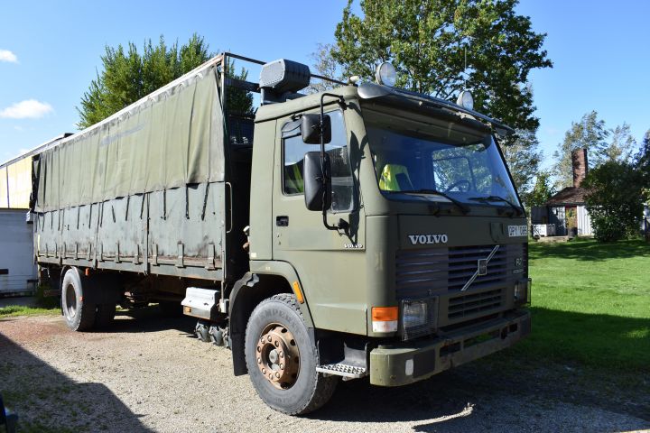 694403-1 Volvo FL7 4x2 truck (23640 miles) - 1982