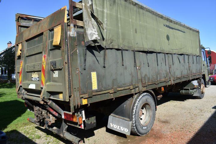 694403-11 Volvo FL7 4x2 truck (23640 miles) - 1982