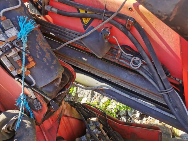 693598-10 Crane lift from Palfinger - PK21000