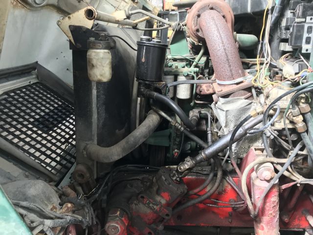 695019-10 Volvo N10 6x2 tippflak  1977 veteran