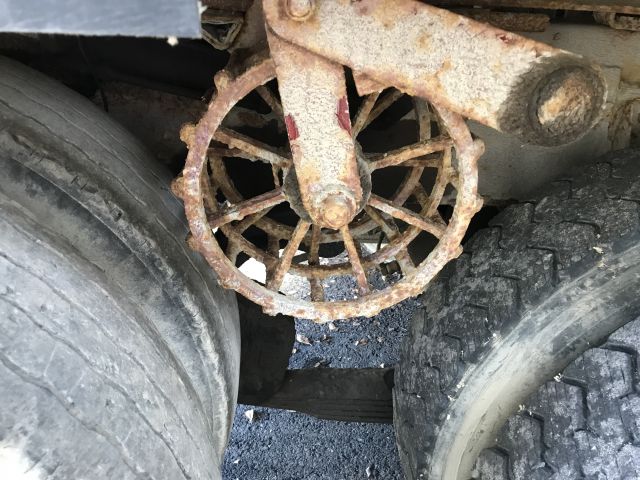 695019-14 Volvo N10 6x2 tippflak  1977 veteran