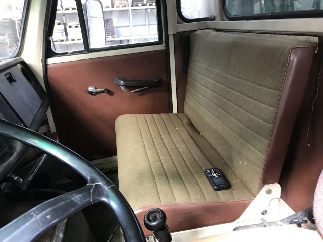 695019-20 Volvo N10 6x2 tippflak  1977 veteran