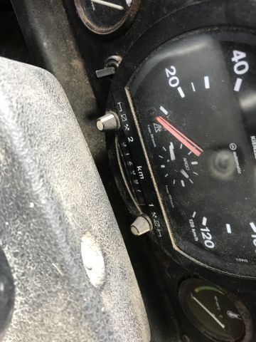 695019-22 Volvo N10 6x2 tippflak  1977 veteran