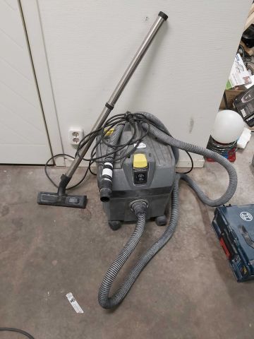 692769-1 Vacuum cleaner Kärcher ProNT 400 2017