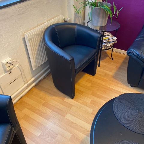 660445-4 Sitting area reception