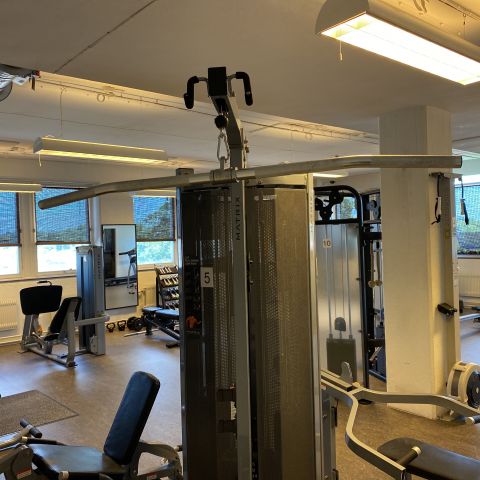 660497-10 Multi-gym from Matrix Fitness