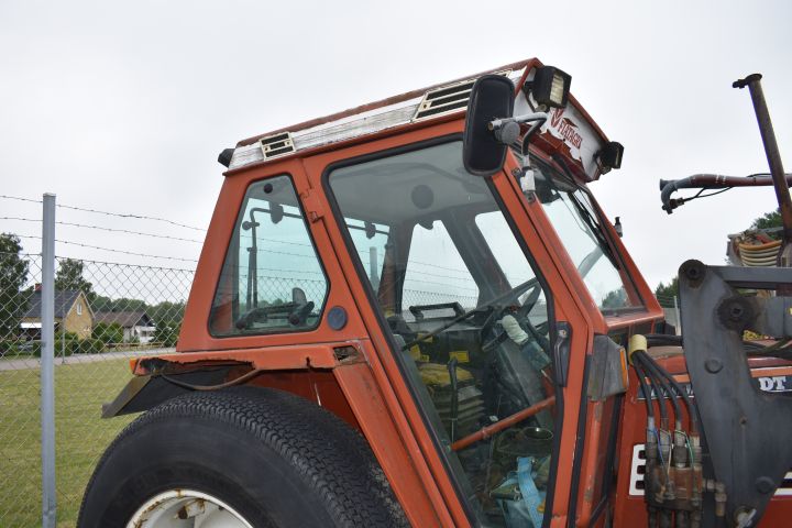 695658-6 Tractor from Fiatagri / Fiat 80 -90DT