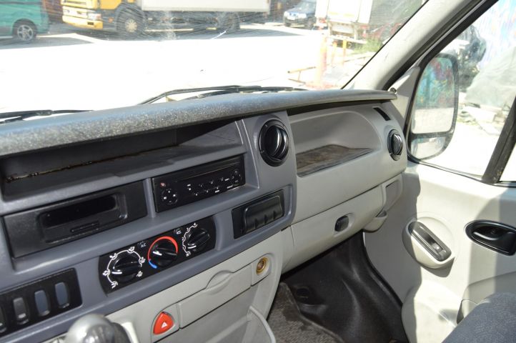 695716-8 Nissan Interstar 2.5D (120hp) -08 Regnr: JKZ370