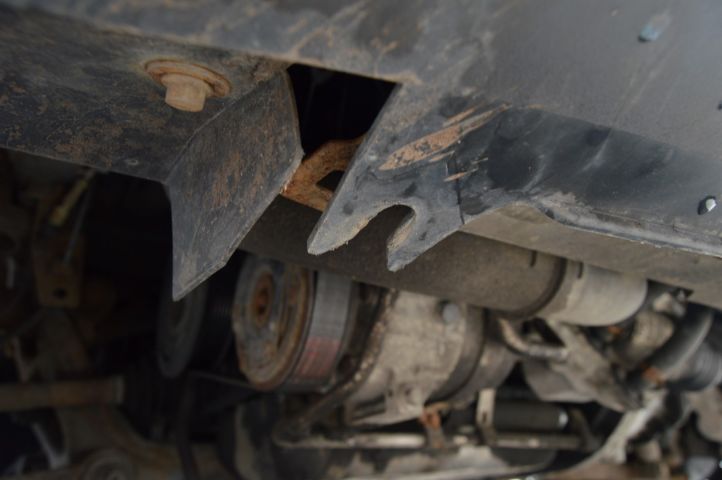 695716-15 Nissan Interstar 2.5D (120hp) -08 Regnr: JKZ370