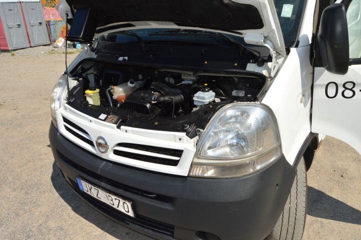 695716-18 Nissan Interstar 2.5D (120hp) -08 Regnr: JKZ370