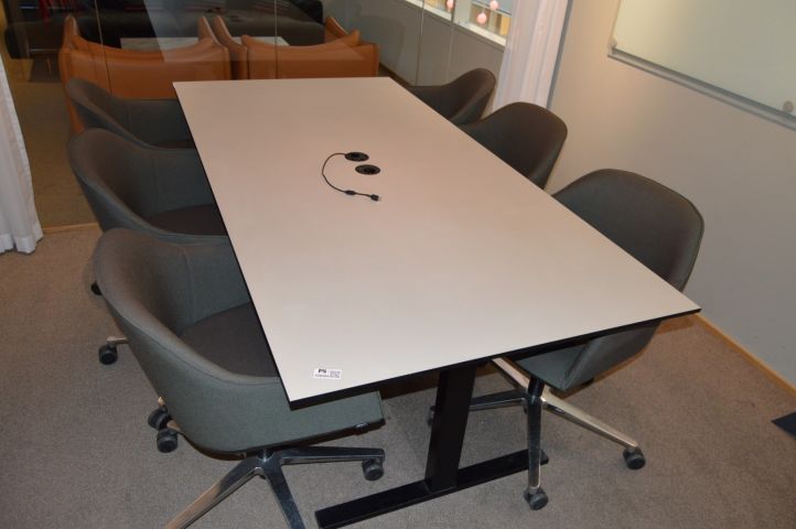 658568-1 Table with 6 chairs Design Ronan & Erwan Bouroullec