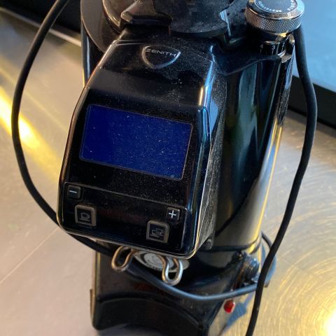 632069-2 Zenit on demand coffee grinder