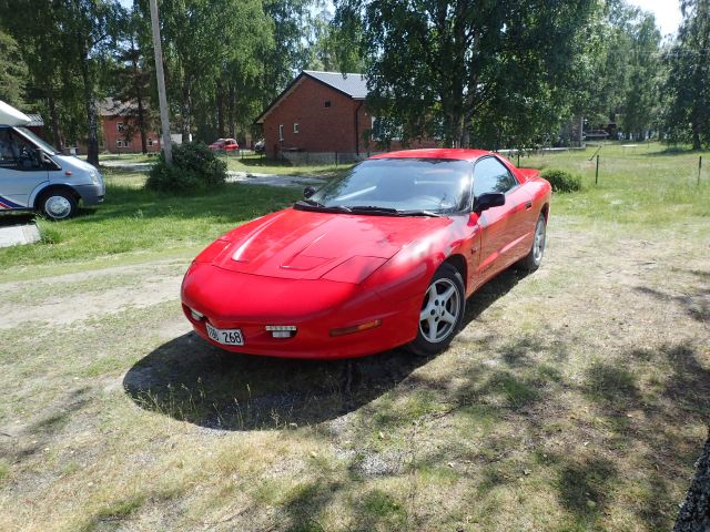 527684-5 Pontiac Firebird V6 1993 - TOB268