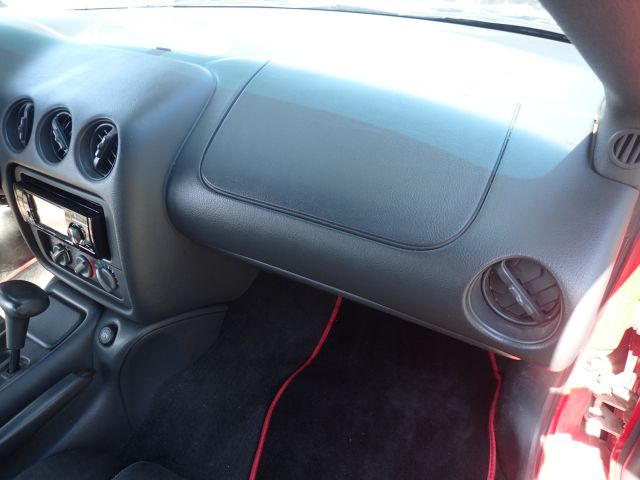 527684-11 Pontiac Firebird V6 1993 - TOB268