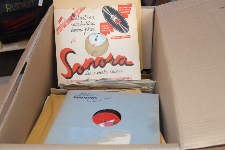 695254-8 LP and gramophone records