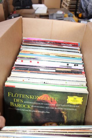 695254-10 LP and gramophone records