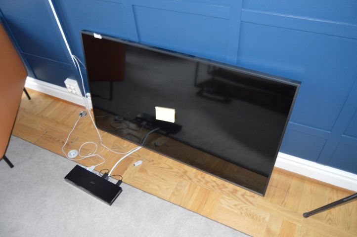 658730-10 55 inch Samsung The Frame with "One Connect"