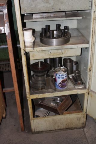 645827-8 Support lathe Mazak (incl. Accessories)