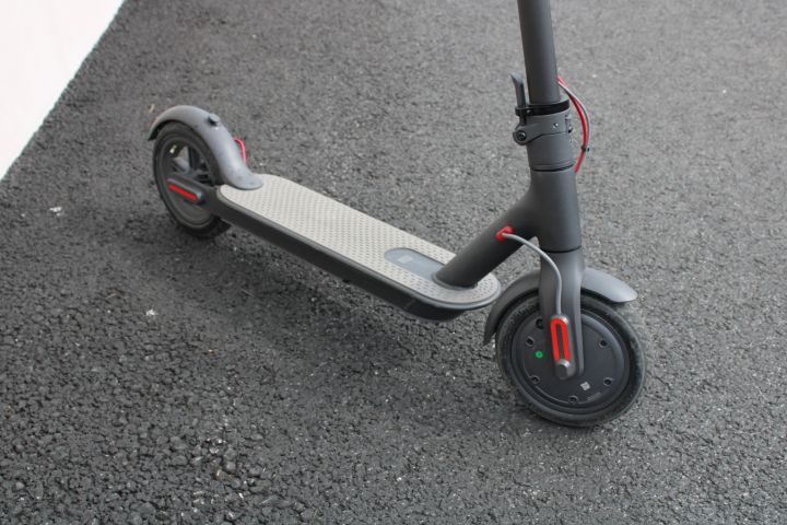 696752-3 Elscooter Xiaomi Mi M365 (Black, 25km / h, 12.5kg) * Updated information *