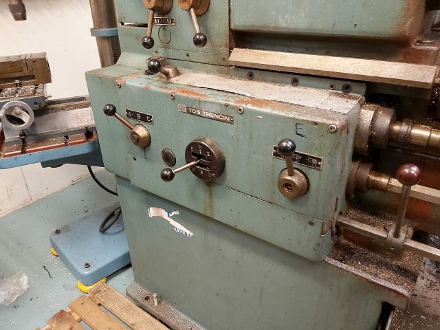 600537-6 Lathe Tos Trencin SN 40C