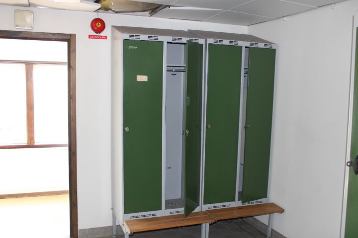 645857-3 Omklädningsrum Klädskåp Förvaringsskåp
