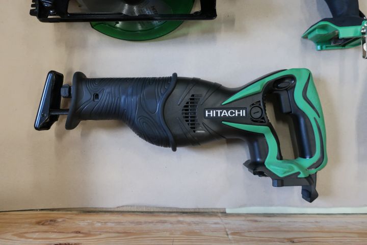 697022-2 Tool Set Hitachi 18V