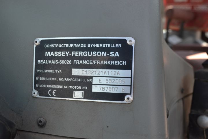 697230-15 Massey Ferguson 6140 with loader.
