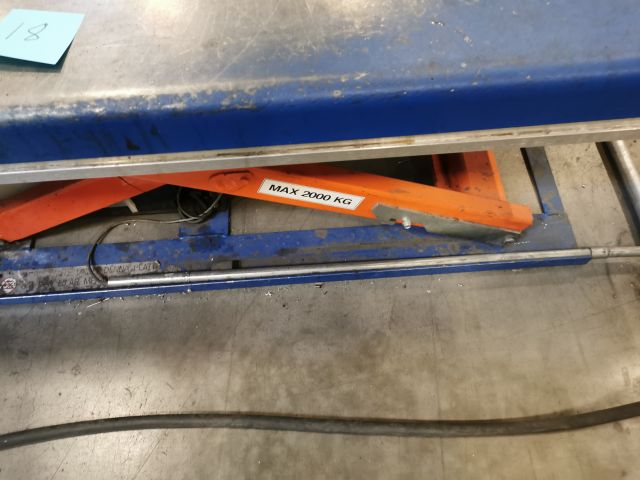 697481-3 Lifting table Edmo Lift 2000 kg (18)