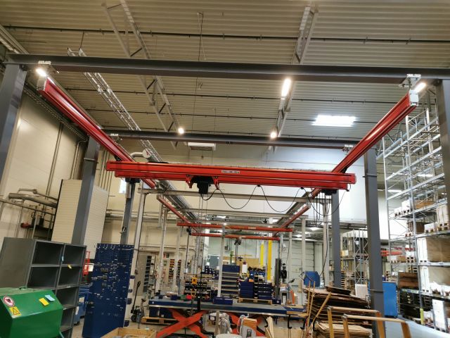 697506-2 Traverse crane / system with 3 pcs. machine-controlled Demag with various accessories -2018