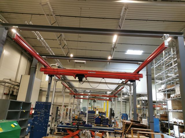 697506-1 Traverse crane / system with 3 pcs. machine-controlled Demag with various accessories -2018