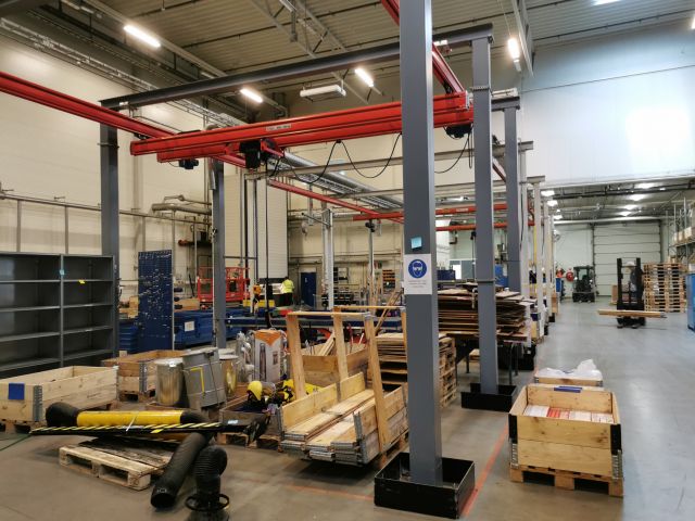 697506-4 Traverse crane / system with 3 pcs. machine-controlled Demag with various accessories -2018