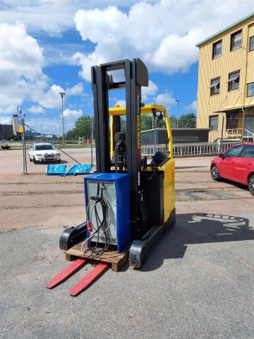 605866-3 Reach truck Hyster R1.6 (142H / 1.6Ton) -2016