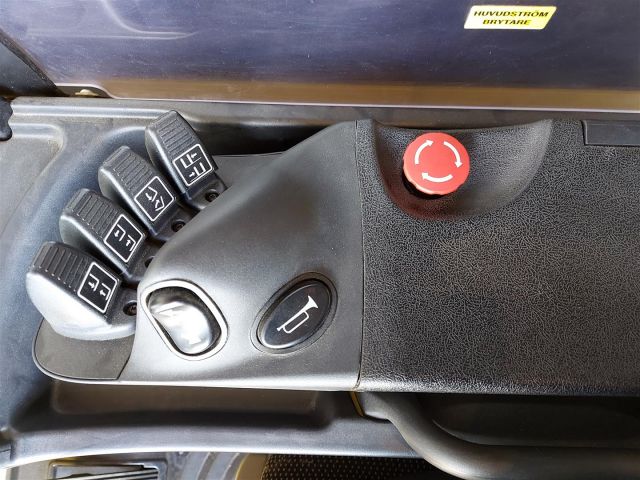 605866-11 Reach truck Hyster R1.6 (142H / 1.6Ton) -2016