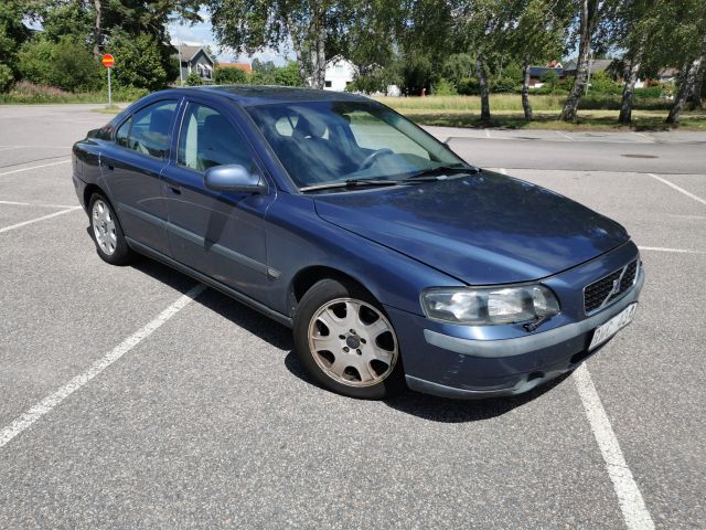 697714-4 Volvo S60 T5 (250hp) - 00 (RWC434)