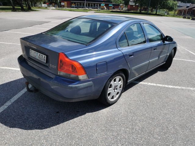 697714-7 Volvo S60 T5 (250hp) - 00 (RWC434)